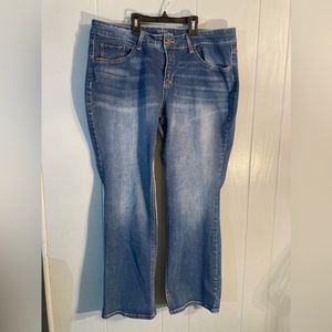 Time and Tru Women’s 18 petite jeans